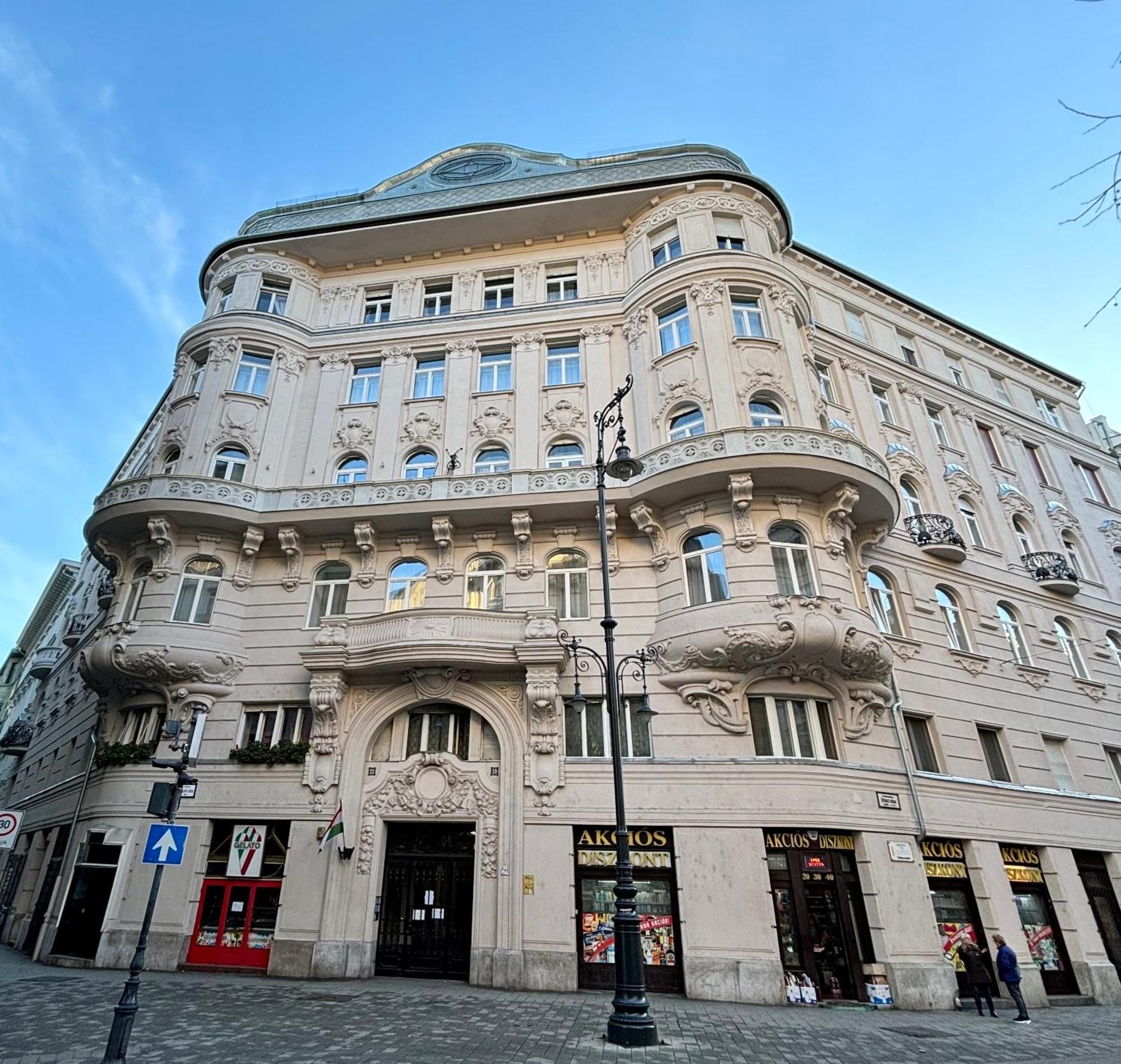 Downtown Royal De Lux, Budapest